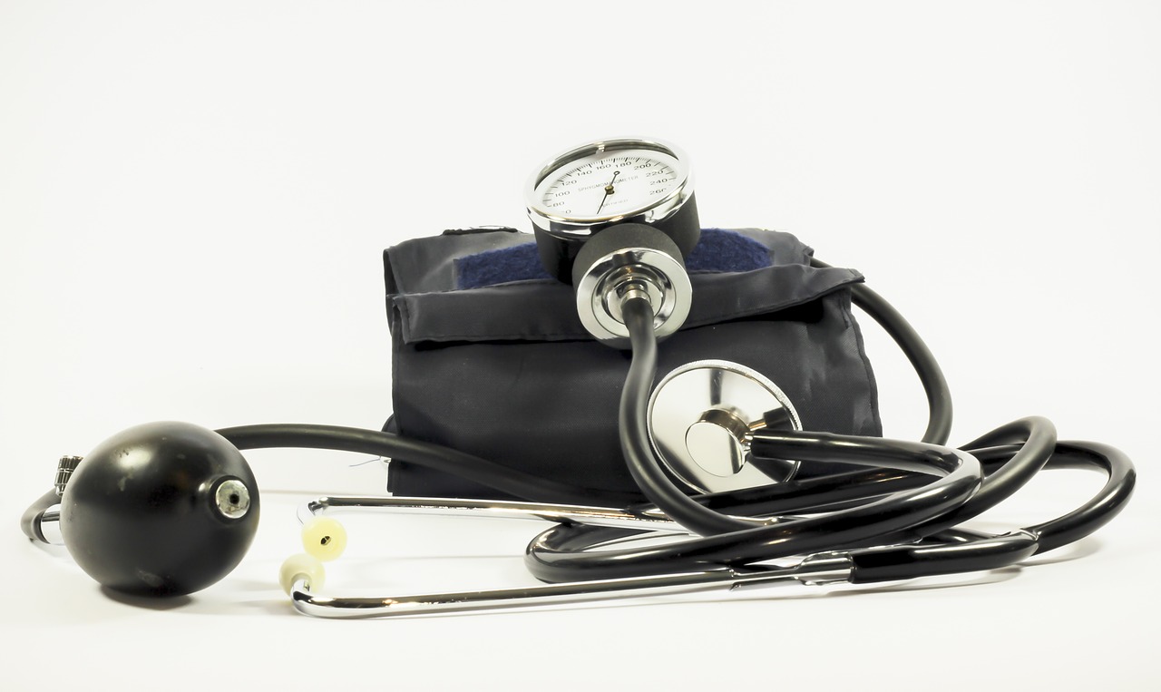 can medical assistants take blood pressure